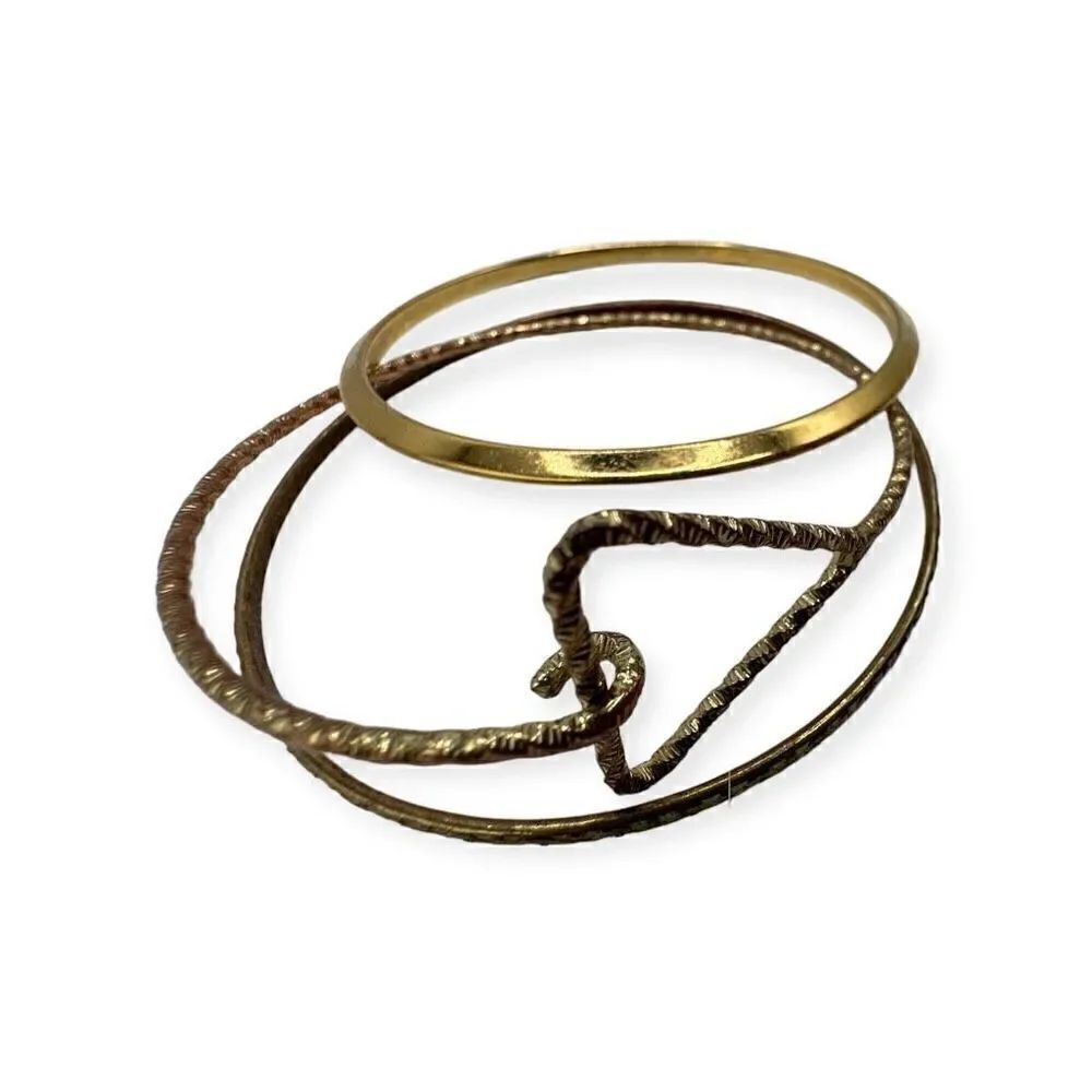 Set of 3 bangle bracelets gold-toned metal costume vintage